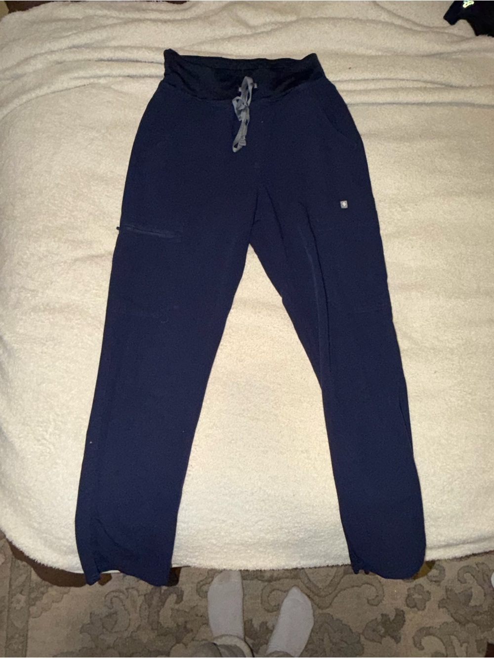 Figs Women's Straight Leg Scrub Pants in Navy with Black Waistband